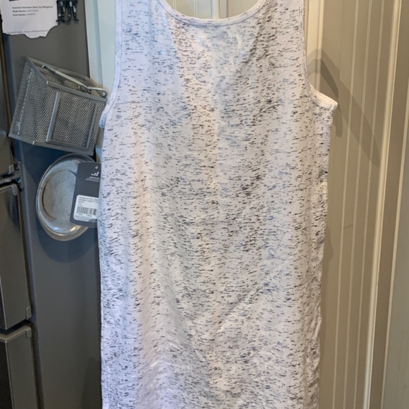 BCG white with‎ grey metallic activewear tank. NWT - Picture 7 of 7